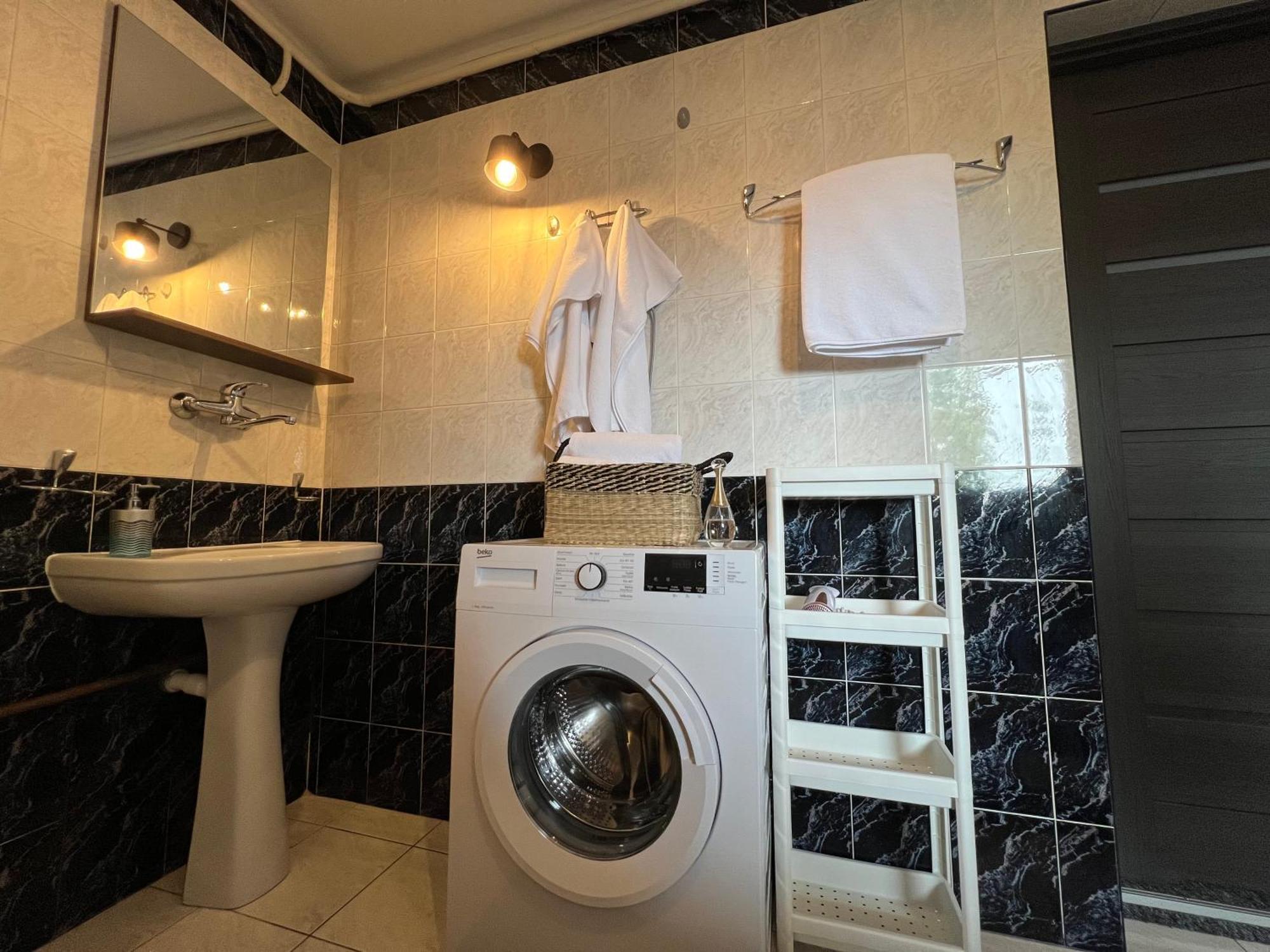 Apartamenty Romano Rzeszow Ngoại thất bức ảnh